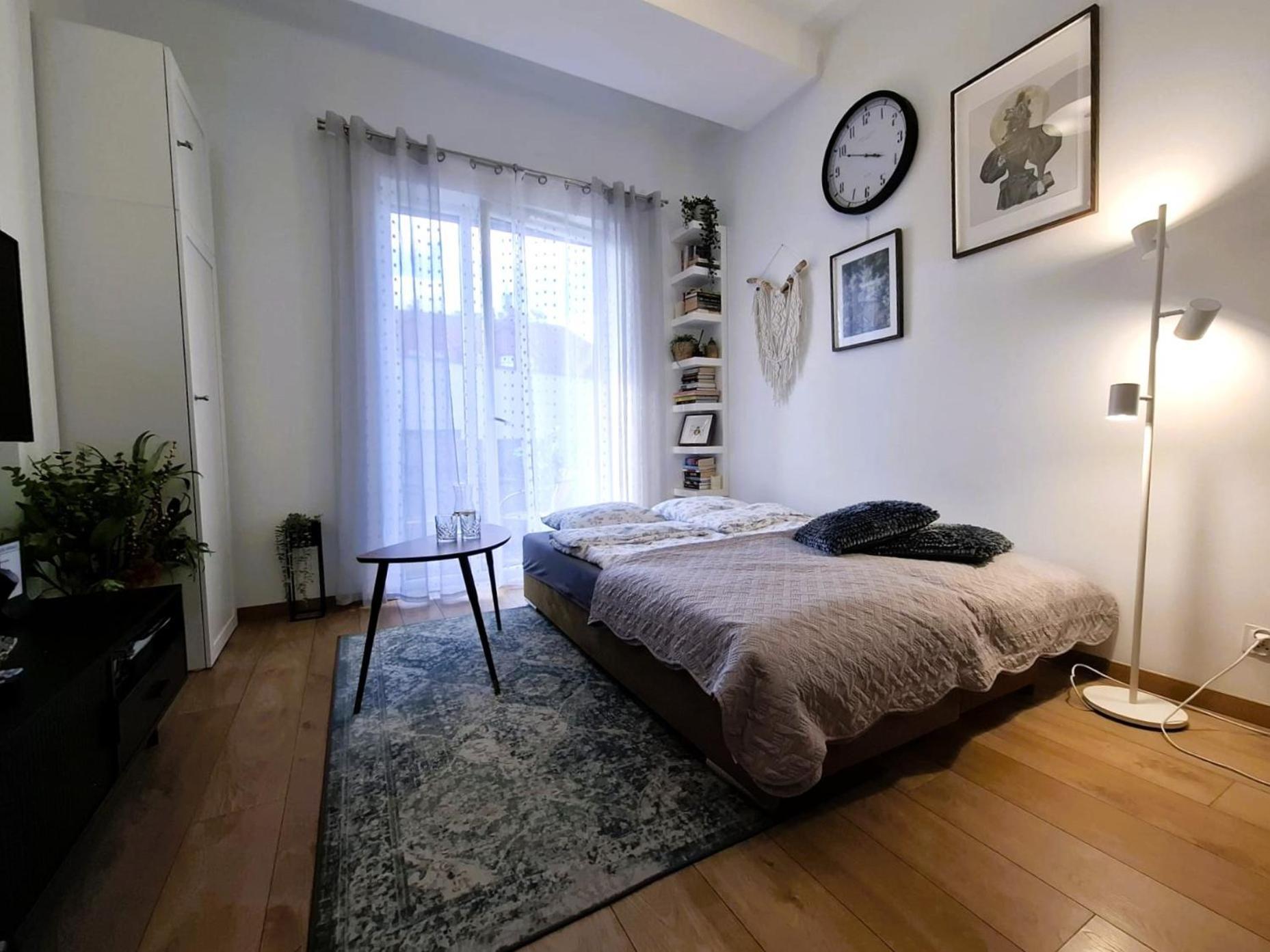 Na Grobli, Przy Kladce Zwierzynieckiej Apartment